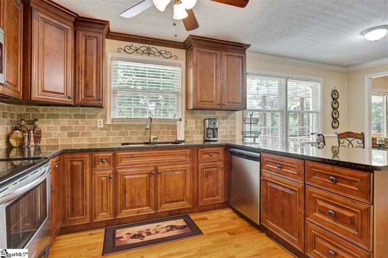 Property image 5 at 208 Nottingham Way, Anderson, SC 29621