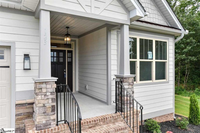 Property image 3 at 123 Owens Creek Court, Greer, SC 29651