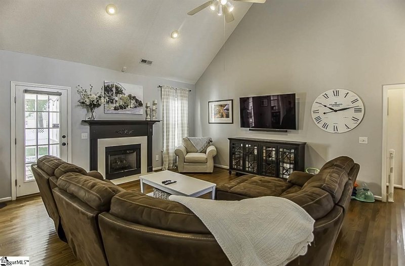 Property image 4 at 1 Pembark Lane, Simpsonville, SC 29681