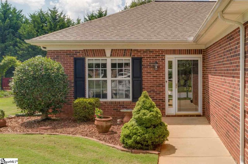 Property image 3 at 813 Palomino Court, Simpsonville, SC 29681