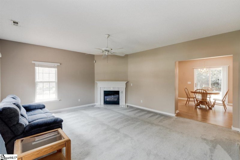 Property image 4 at 813 Palomino Court, Simpsonville, SC 29681