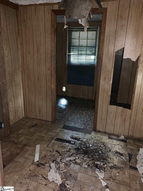 Property image 3 at 303 W Morgan Street, Greenville, SC 29611-3728