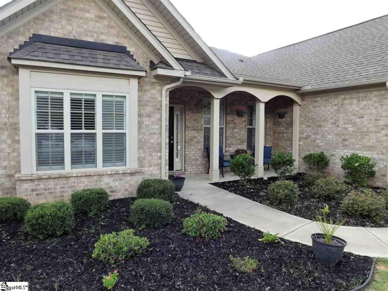 Property image 3 at 109 MacIntyre Street, Simpsonville, SC 29680