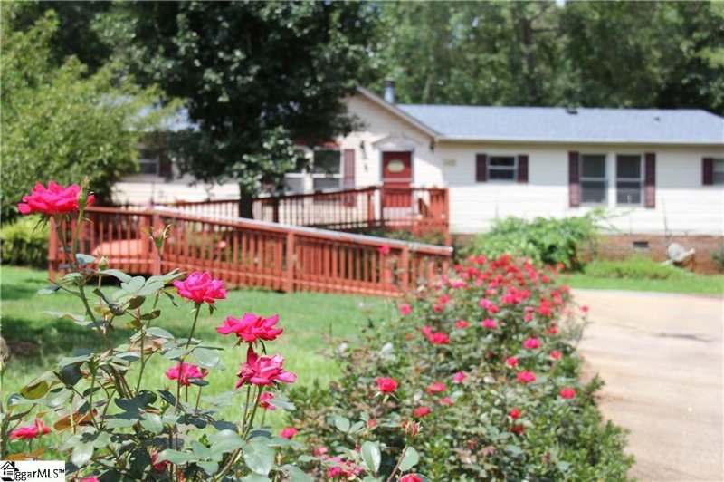 Property image 5 at 119 Manhattan Boulevard, Piedmont, SC 29673