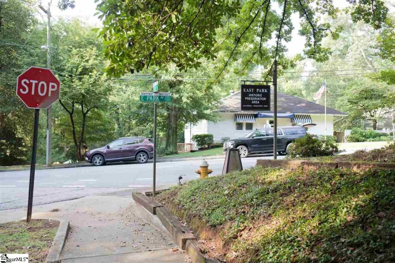 Property image 2 at 231 E Park Avenue, Greenville, SC 29601