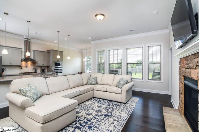 Property image 5 at 12 Common Oaks Court, Simpsonville, SC 29681