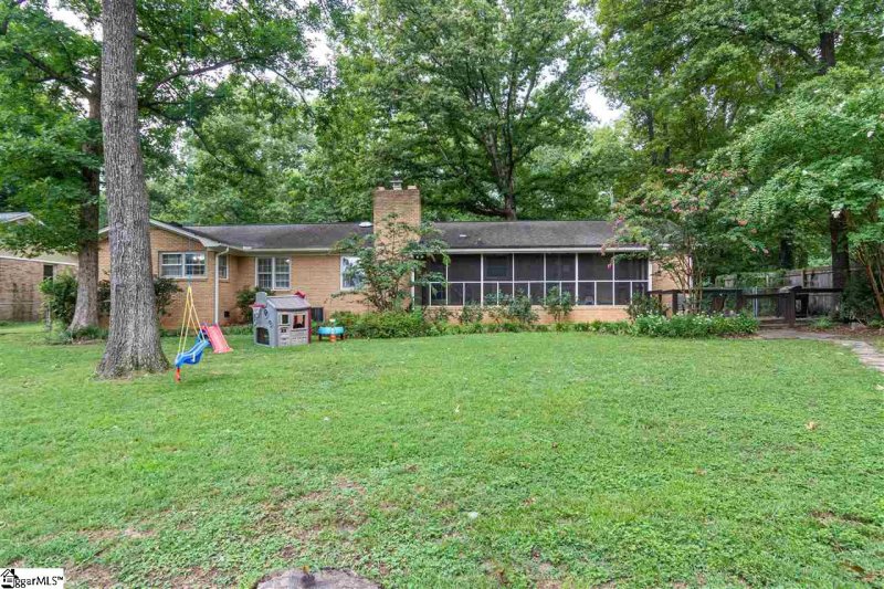 Property image 2 at 14 Kimberly Lane, Taylors, SC 29687