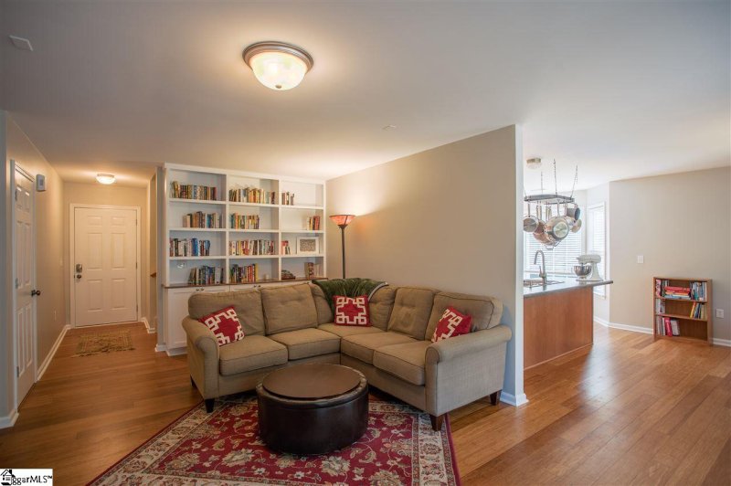 Property image 4 at 43 Perkins Court, Greer, SC 29651