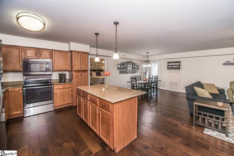Property image 2 at 1001 S Church Street, Greenville, SC 29601