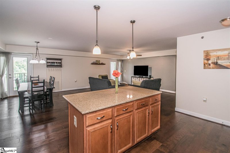 Property image 3 at 1001 S Church Street, Greenville, SC 29601