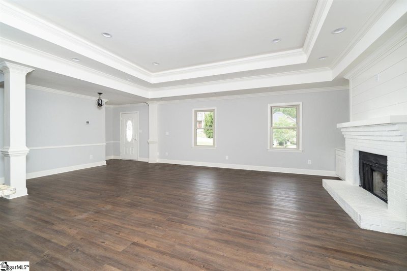 Property image 3 at 207 Sheffield Road, Greer, SC 29651