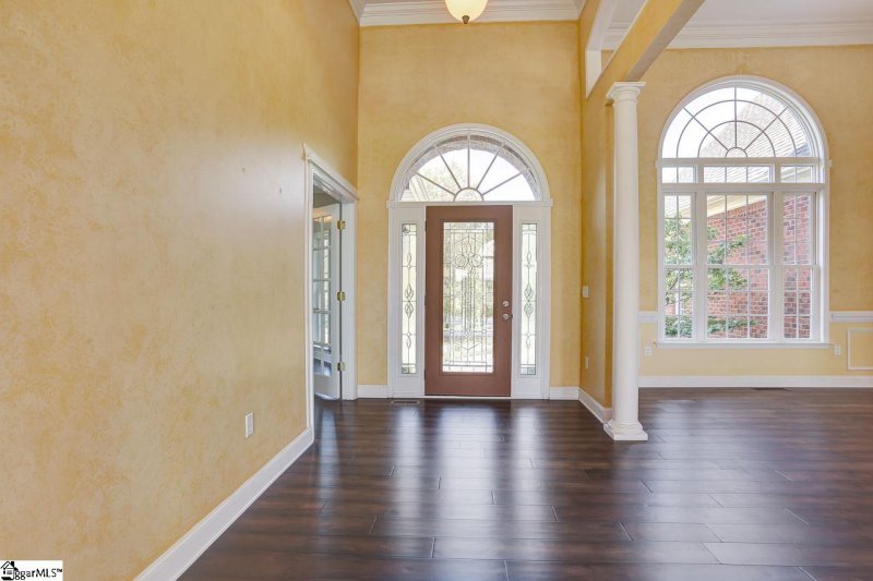 Property image 3 at 1407 Cross Creek Drive, Seneca, SC 29678