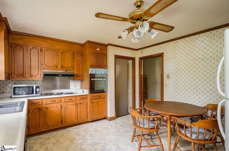 Property image 4 at 231 Donington Drive, Greenville, SC 29615