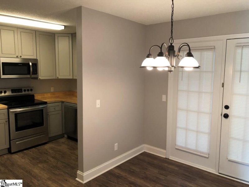 Property image 3 at 104 Shady Tree Drive, Taylors, SC 29687