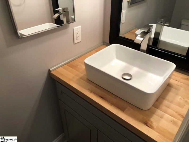 Property image 5 at 104 Shady Tree Drive, Taylors, SC 29687