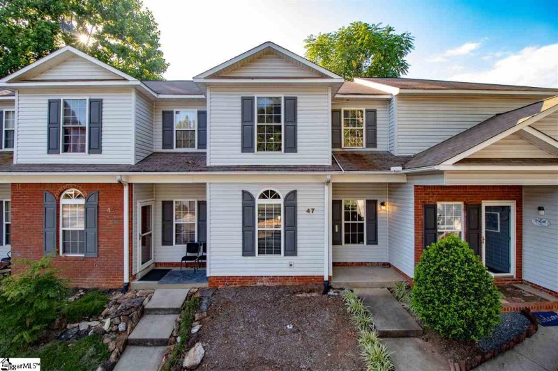 47 Huntress Drive