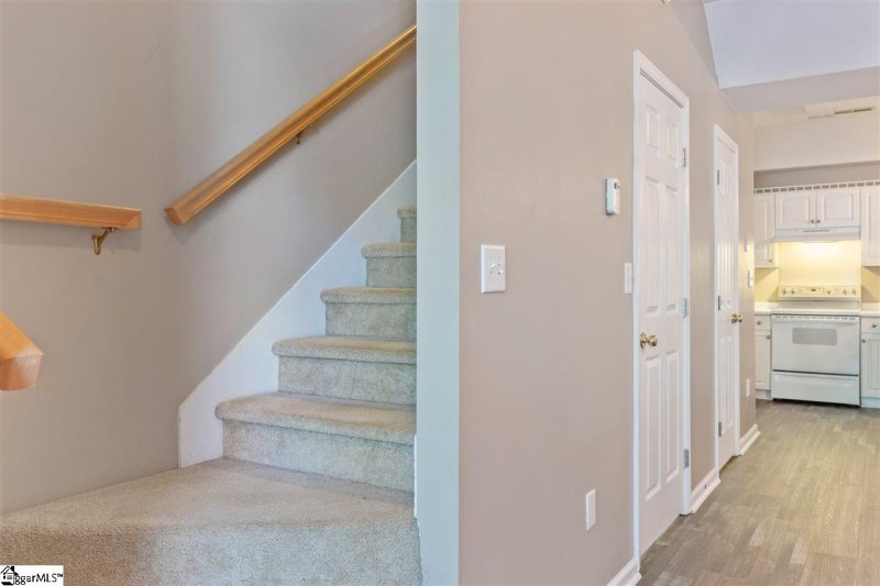 Property image 3 at 47 Huntress Drive, Greer, SC 29651