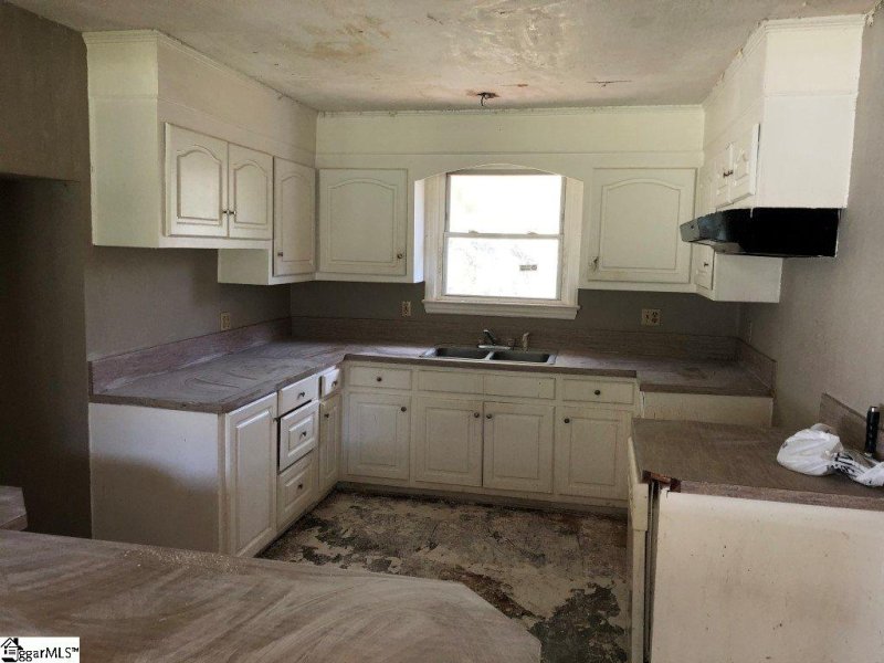 Property image 5 at 24 E Fairfield Road, Greenville, SC 29605