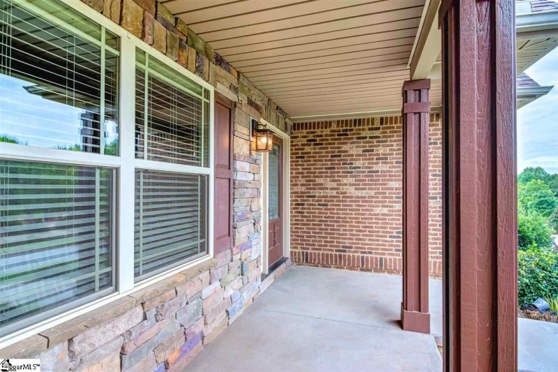 Property image 3 at 133 Fox Farm Way, Greer, SC 29651
