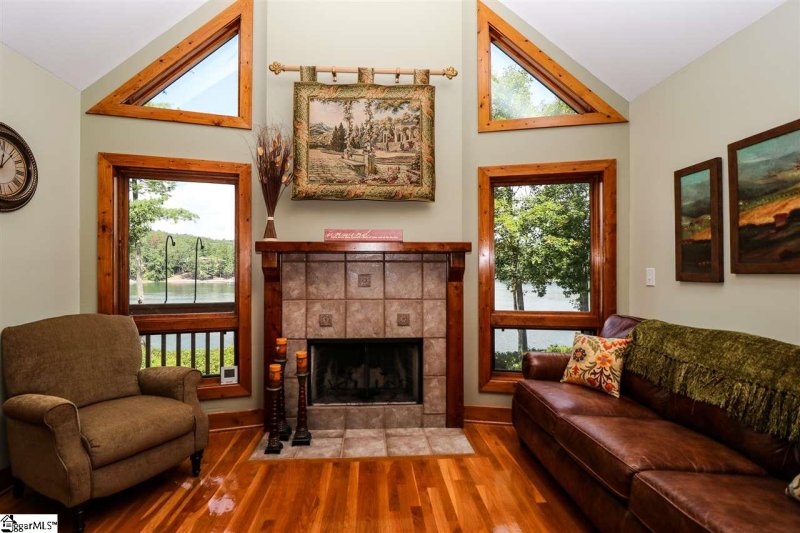 Property image 3 at 505 Ridgewood Point, Salem, SC 29676