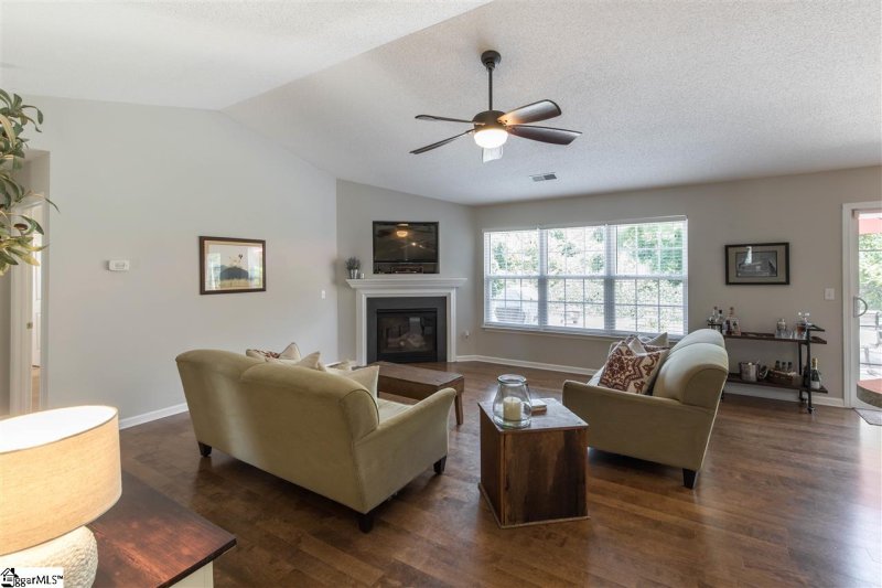 Property image 2 of 520 Laurel Meadows Parkway in Laurel Meadows, Greenville, SC 29607