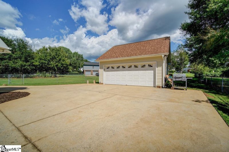 Property image 4 at 462 Litchfield Drive, Moore, SC 29369