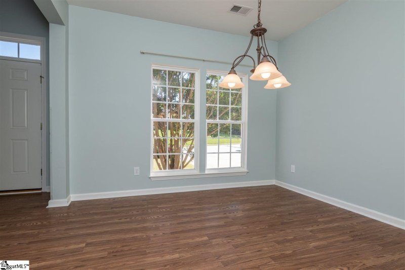 Property image 3 at 400 Belgray Court, Taylors, SC 29687