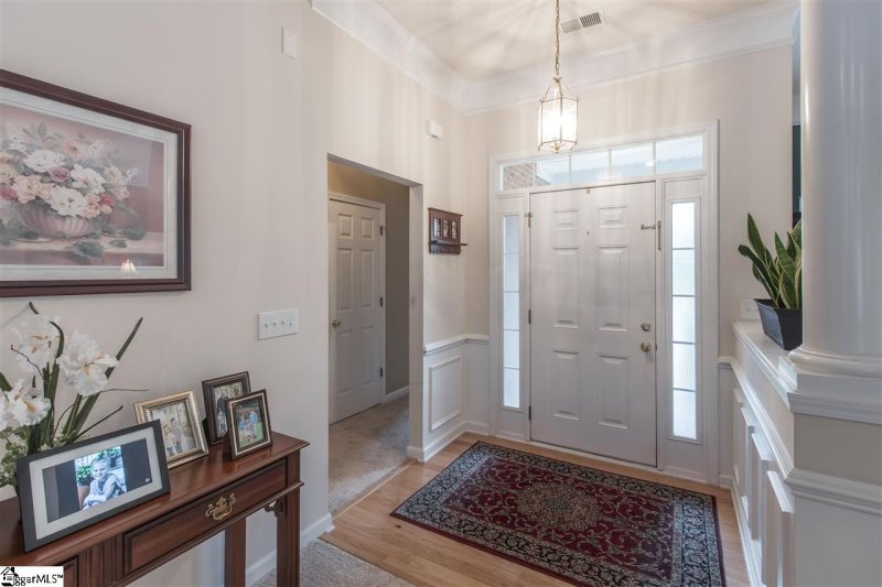 Property image 2 at 306 Northcliff Way, Greenville, SC 29617