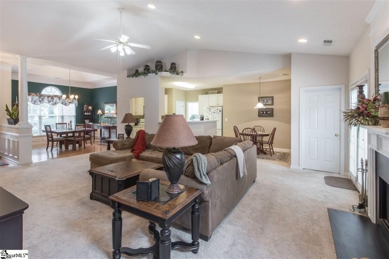 Property image 5 at 306 Northcliff Way, Greenville, SC 29617