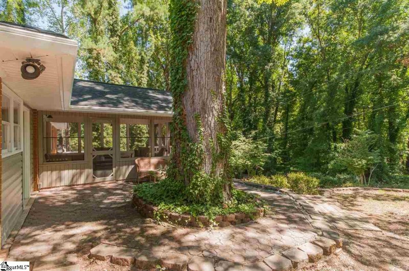 Property image 2 at 140 Tanglewood Drive, Anderson, SC 29621