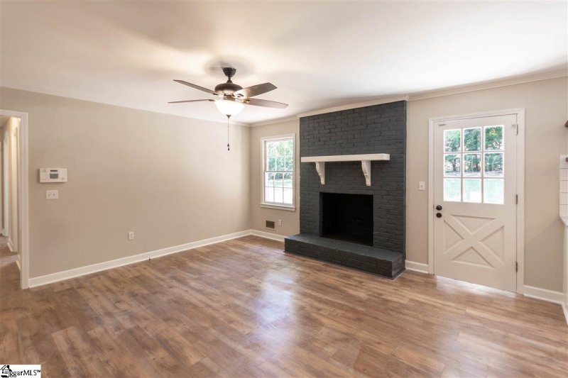 Property image 5 at 405 BROOK GLENN Road, Taylors, SC 29687