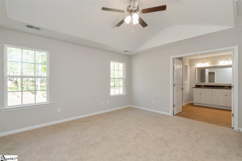 Property image 3 at 636 Autumn Breeze Walk, Inman, SC 29349