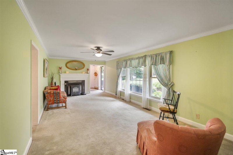 Property image 5 at 101 Crescent Drive, Laurens, SC 29369