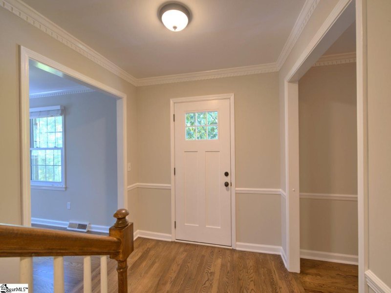 Property image 4 at 206 Crestwood Drive, Greenville, SC 29609