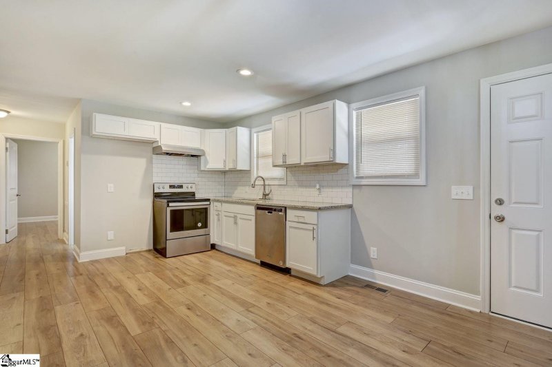 Property image 5 at 109 Blossom Drive, Greenville, SC 29605