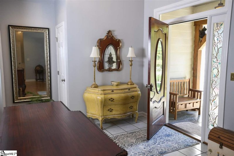 Property image 2 at 104 Lakewinds Court, Inman, SC 29349