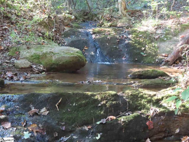 Property image 3 at 529 Bridlewood Lane, Spartanburg, SC 29301