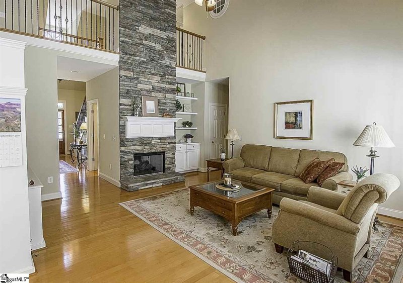 Property image 2 at 118 Holland Trace Circle, Simpsonville, SC 29681