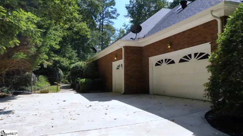 Property image 4 at 150 Morning Lake Drive, Moore, SC 29369