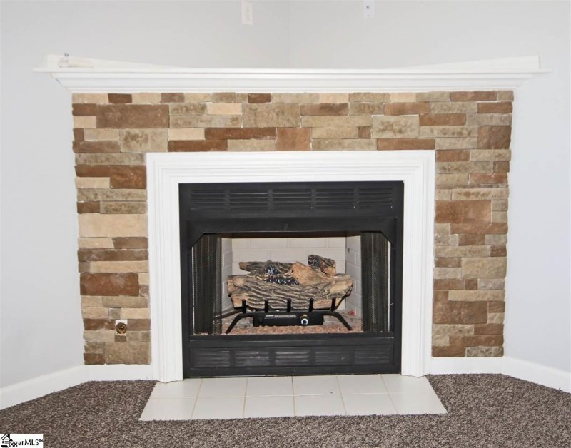 Property image 5 at 102 Cavelier Court, Williamston, SC 29697