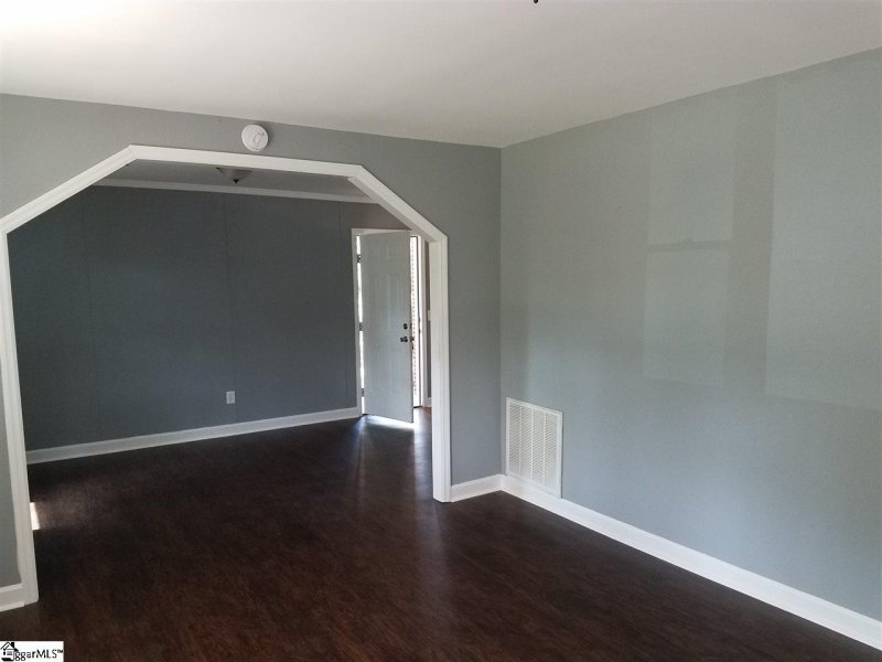 Property image 2 at 327 Jacquline Lane, Greenville, SC 29607