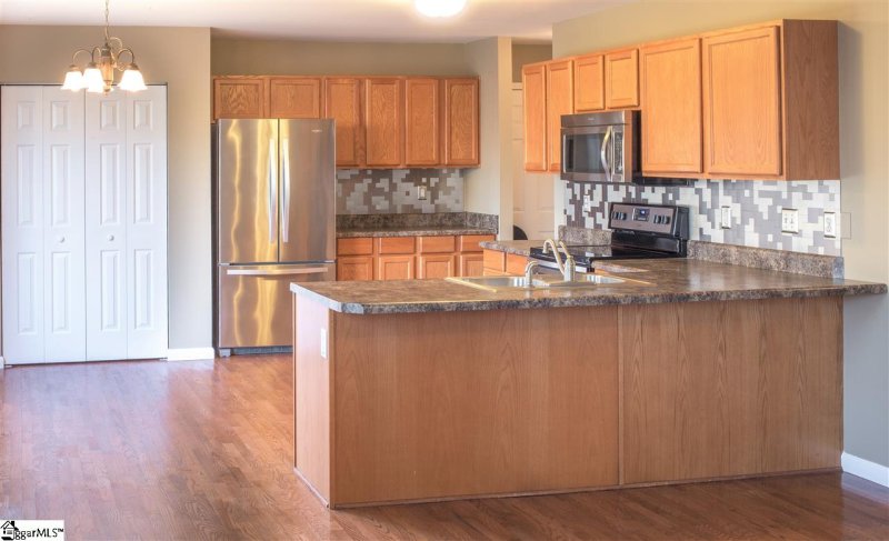 Property image 5 at 100 Twinflower Drive, Taylors, SC 29687