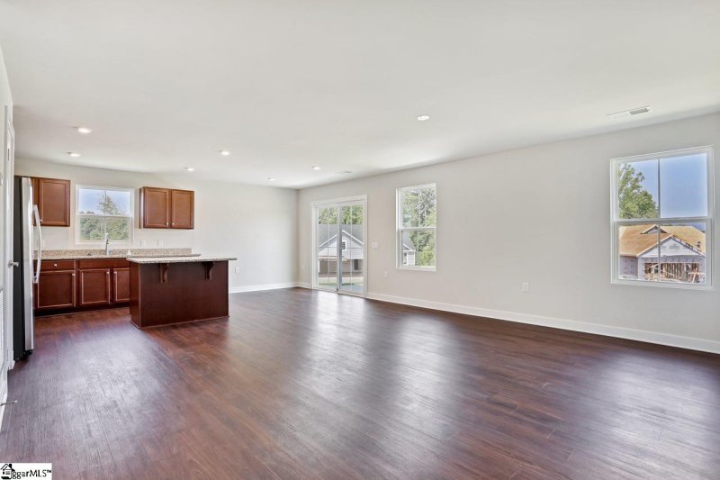 Property image 4 at 301 Fairmeadow Way, Greenville, SC 29617
