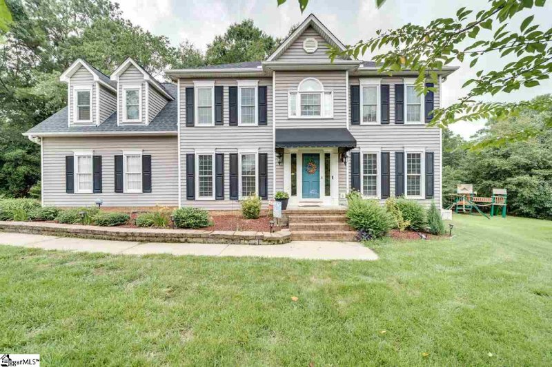 Property image 2 at 115 E Hypericum Lane, Greenville, SC 29615