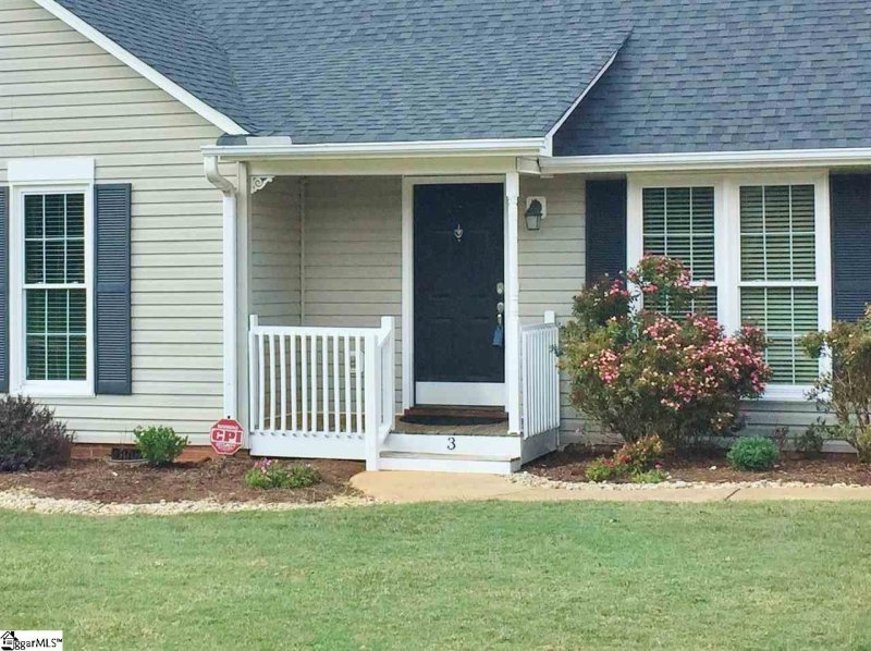 Property image 3 at 3 E Fieldsparrow Court, Greenville, SC 29615
