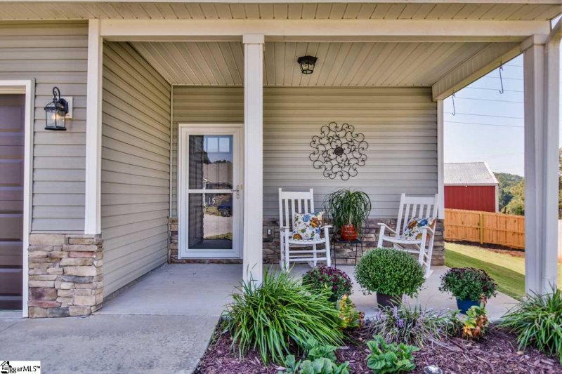 Property image 3 at 15 Wingbrook Court, Greer, SC 29651