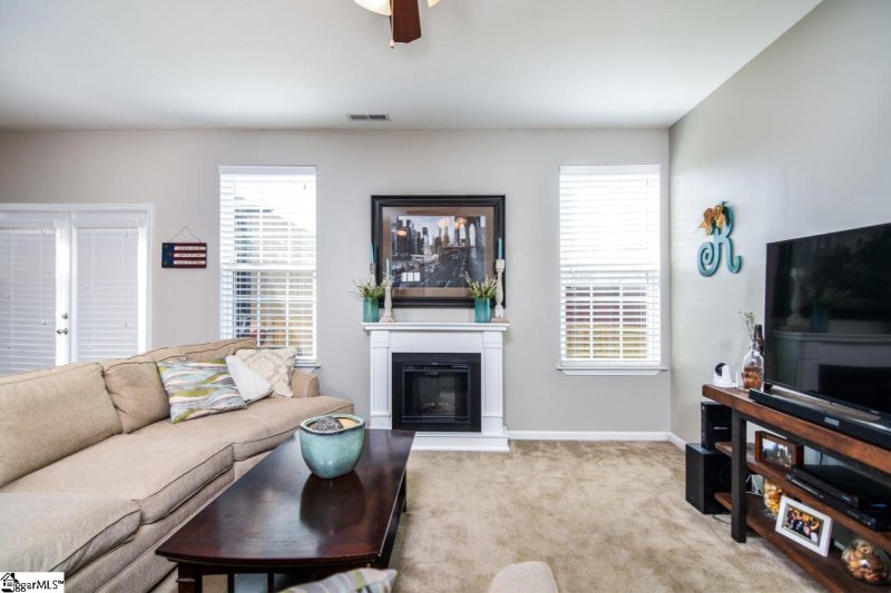 Property image 4 at 15 Wingbrook Court, Greer, SC 29651