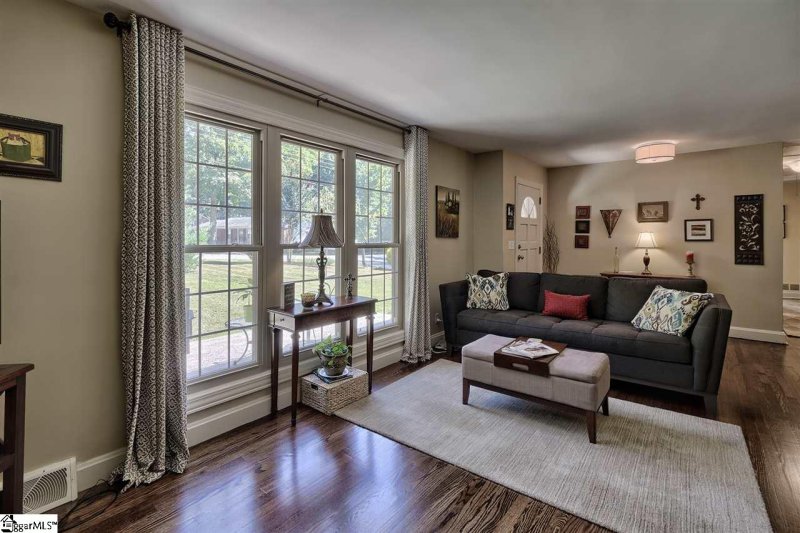 Property image 5 at 408 Heathwood Drive, Taylors, SC 29687