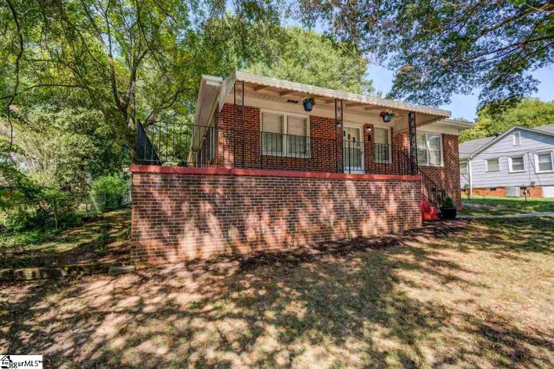 Property image 4 at 916 N Franklin Road, Greenville, SC 29617