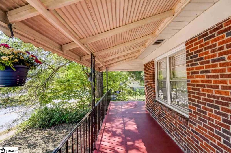 Property image 5 at 916 N Franklin Road, Greenville, SC 29617